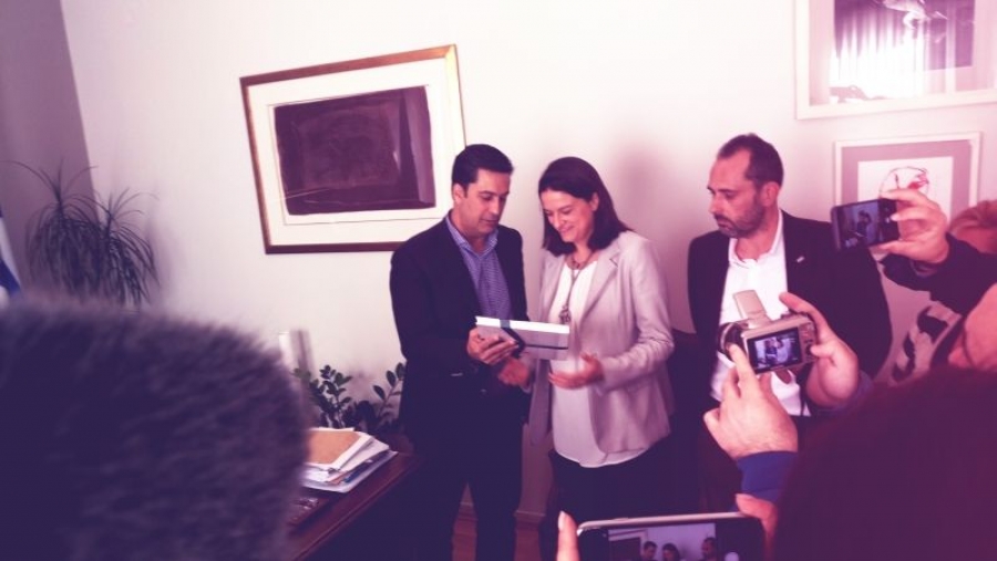 Ο Δήμαρχος Αγρινίου Γιώργος Παπαναστασίου συναντήθηκε με την Βουλευτή Επικρατείας Νίκη Κ. Κεραμέως στο πλαίσιο επίσκεψής της στο νομό Αιτωλοακαρνανίας.