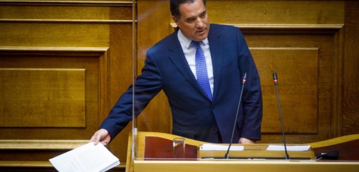 Χαμός στη Βουλή: Άδωνις για σόου Πολάκη – Κινείται νομικά,λύνουμε τις διαφορές μας θεσμικά και όχι με τσίγκινα σωβρακάκια