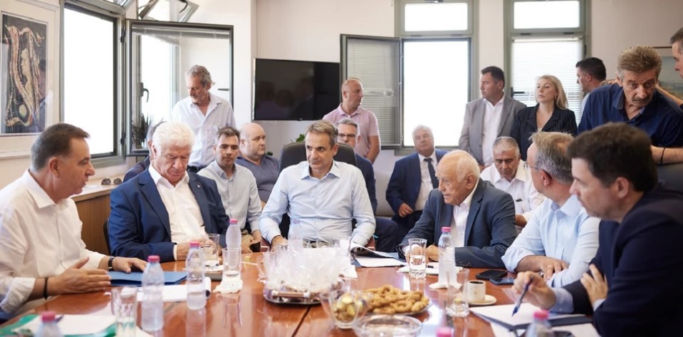 Ο Κ.Μητσοτάκης στο οδικό δίκτυο που συνδέει το Άκτιο με τη Λευκάδα - Στη Λευκάδα για τις υπογραφές σε ένα από τα μεγαλύτερα νέα έργα ύδρευσης