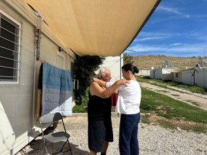 Διώχνουν 28 οικογένειες πλημμυροπαθών από το Κουτσόχερο για να εγκατασταθούν λαθρομετανάστες από τη Λιβύη!
