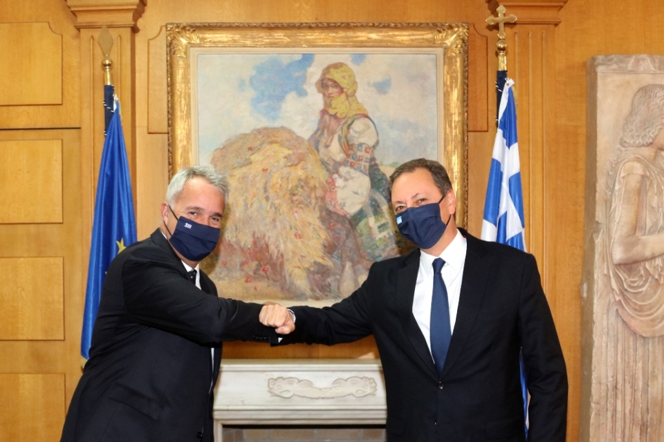 Τελετή παράδοσης - παραλαβής στο Υπουργείο Αγροτικής Ανάπτυξης και Τροφίμων