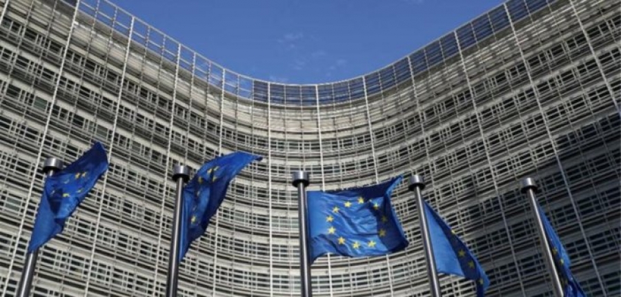 Κομισιόν: Προειδοποιητική επιστολή σε Ελλάδα και άλλες εννέα χώρες για τα τα ταξιδιωτικά vouchers