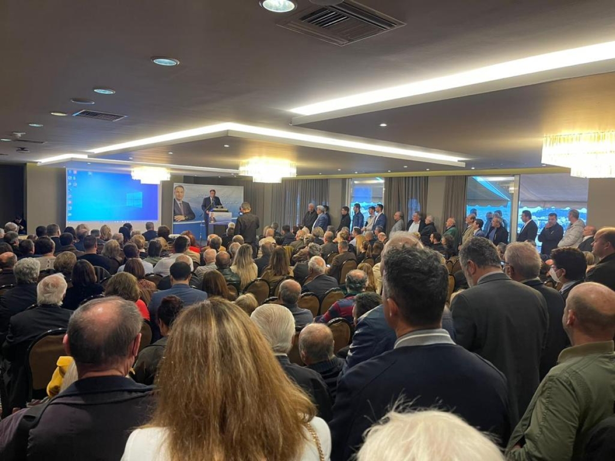 Πρωτοφανής και με παλμό συγκέντρωση του Θανάση Παπαθανάση στο Divani Caravel στην Αθήνα!