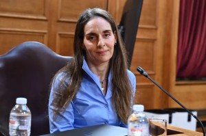 Δικαστική δικαίωση για την Τυχεροπούλου: Ακυρώθηκε η καθαίρεση και διατάχθηκε επανατοποθέτηση