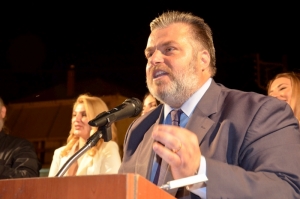 Μεγάλη προσέλευση του κόσμου στην ομιλία του Νίκου Καραπάνου στο Αιτωλικό