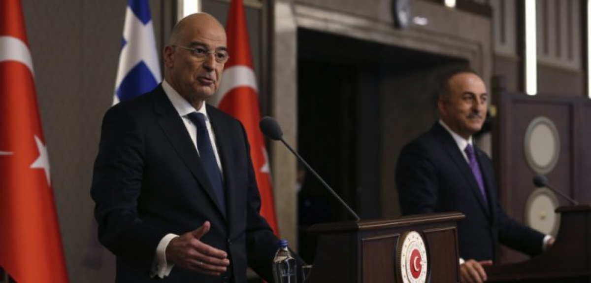 Να μην παρασυρθούμε από το… γκολ του Δένδια