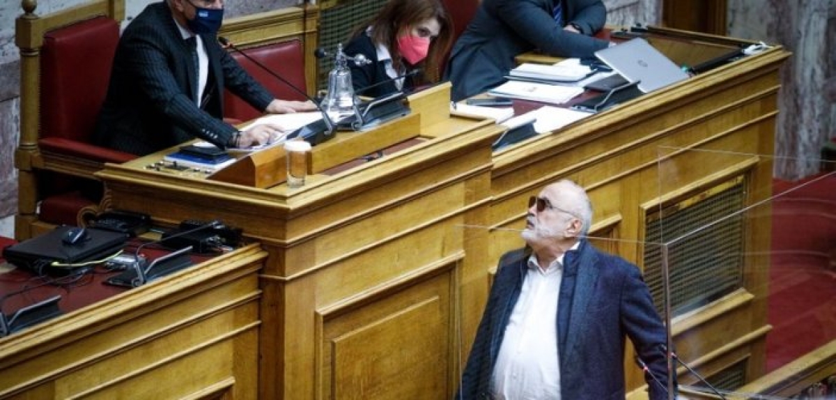 Θύελλα στη Βουλή από τις «δολοφονικές» ακρότητες Κουρουμπλή – Αποστάσεις από Σκουρλέτη