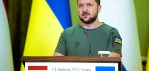Ζελένσκι: Τράκαρε το αυτοκίνητο που τον μετέφερε – Τραυματίστηκε ο Ουκρανός πρόεδρος