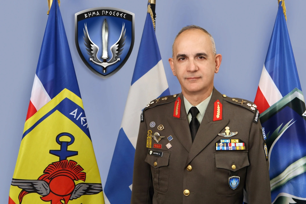 Το βιογραφικό του νέου Αρχηγού ΓΕΕΘΑ Δημήτριου Χούπη