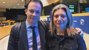 Παρέμβαση Μίλτου Ζαμπάρα στην εκδήλωση για την τραγωδία των Τεμπών στις Βρυξέλλες