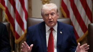 Ν.Τραμπ: «Σκέφτομαι σοβαρά να αποσύρω τις ΗΠΑ από το ΝΑΤΟ – Είναι χάρτινη τίγρης και ο Πούτιν το ξέρει αυτό»