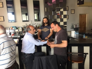 Στην αγορά της Αμφιλοχίας το πρωί του Σαββάτου ο Περιφερειάρχης Απόστολος Κατσιφάρας και οι υποψήφιοι του συνδυασμού «Δυτική Ελλάδα – Δικαίωμα στην Πρόοδο»