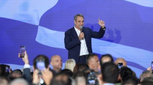 Τρεις ήταν οι μεγάλες απουσίες στα γενέθλια της ΝΔ