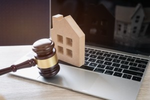 Ραγδαία αύξηση των ακινήτων που βγαίνουν στο «σφυρί»: 300.000 πλειστηριασμοί το πρώτο τρίμηνο του 2026