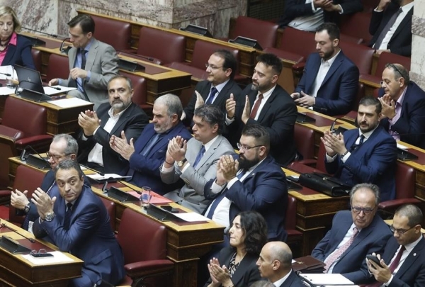 Βουλή: Άρση της ασυλίας των 11 Σπαρτιατών – Ανοίγει ο δρόμος για τη Δικαιοσύνη