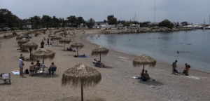 FT: Σπάνια η επιτυχία της Ελλάδας στην πανδημία του κορωνοϊού