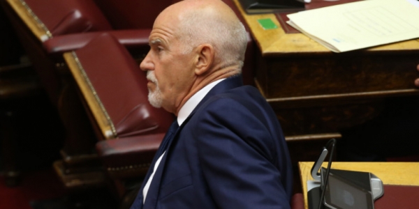 Πού το πάει ο Γιώργος Παπανδρέου; Ζητά «προοδευτική διακυβέρνηση»