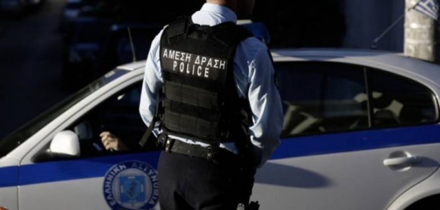 Πάσχα στο σπίτι: Κινήσεις “ματ” της κυβέρνησης για να αποτραπούν οι μετακινήσεις – “Μπλόκα” της ΕΛΑΣ στην Αθηνών – Πατρών