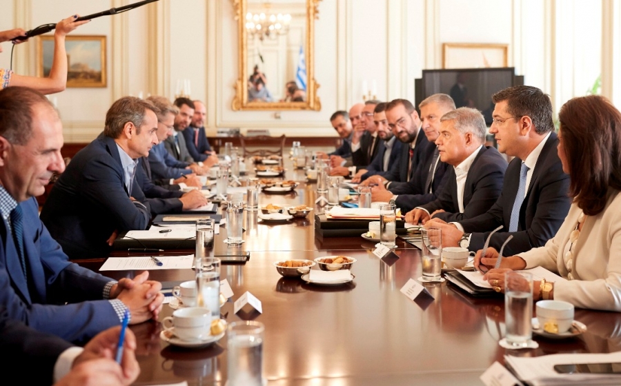 Νεκτάριος Φαρμάκης: &quot;Διαρκής και συστηματική συνεργασία Κυβέρνησης και Περιφέρειας για ένα καλύτερο αύριο, για όλους!&quot;