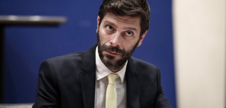 Νικόλας Γιατρομανωλάκης: Ο πρώτος ανοιχτά γκέι υπουργός της Ελλάδας