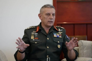 Αρχηγός ΓΕΕΘΑ: Όποιος πατήσει σε ελληνικό έδαφος, πρώτα θα τον κάψουμε
