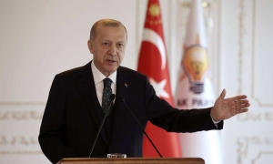 Στα άκρα ο Ερντογάν – Πληροφορίες πως θα καταγγείλει την Ελλάδα στη Σύνοδο του ΝΑΤΟ για τα στρατιωτικοποιημένα νησιά