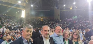 Στο συνέδριο του ΠΑΣΟΚ ο Απόστολος Κατσιφάρας