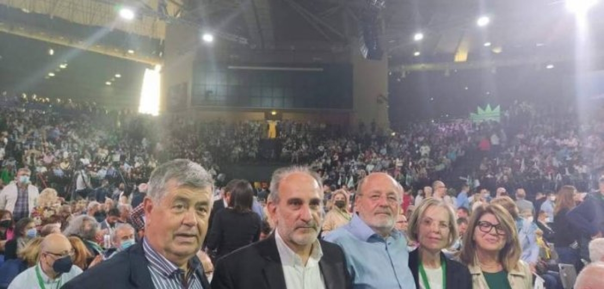 Στο συνέδριο του ΠΑΣΟΚ ο Απόστολος Κατσιφάρας