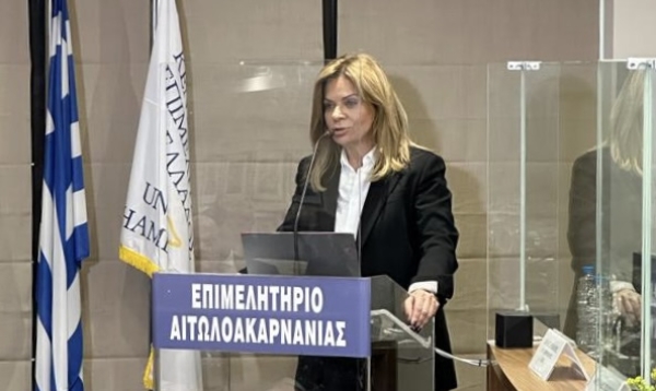 Σταρακά στη Γενική Συνέλευση Επιμελητηρίων: «Η ανάπτυξη που θέλει το ΠΑΣΟΚ αφορά κάθε επιχείρηση, όχι 5-10 μεγάλους και “κολλητούς”»