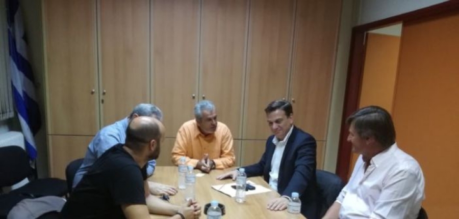 Θάνος Μωραΐτης στο Εργατικό Κέντρο Μεσολογγίου: «Η κυβέρνηση εντείνει την επίθεση στον κόσμο της εργασίας»