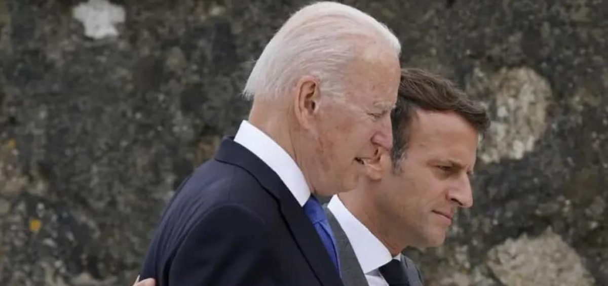 Μπάιντεν σε Μακρόν: Μαζί θα υπερασπιστούμε τη δημοκρατία