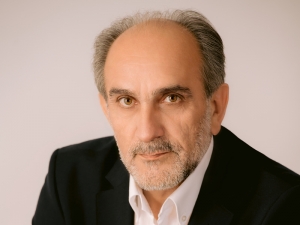 Απόστολος Κατσιφάρας: «Η Περιφερειακή Αρχή αδυνατεί να παρουσιάσει αυτοδύναμο πολιτικό σχεδιασμό και ακολουθεί πιστά τις κατευθύνσεις του κεντρικού κράτους»
