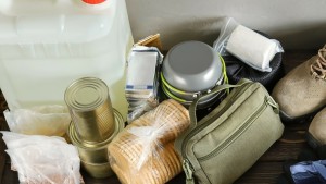 Η Βρετανία εξέδωσε οδηγό επιβίωσης: Προετοιμάζεται για «πόλεμο ή ολικό “μπλακ άουτ”»