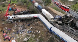 Έγκλημα στα Τέμπη: Στη δημοσιότητα επιστολές για τον Κώστα Καραμανλή