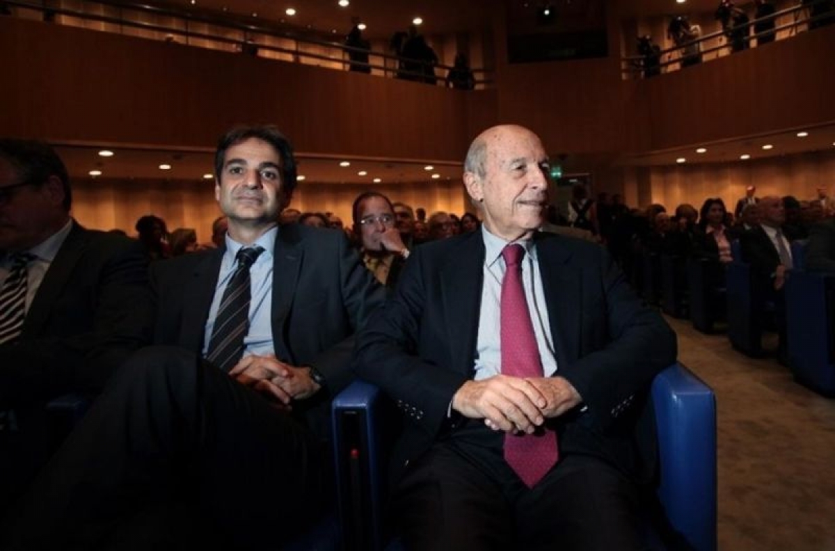 Ο Σημίτης τα είπε στον Καραμανλή για να ακούσει ο Μητσοτάκης