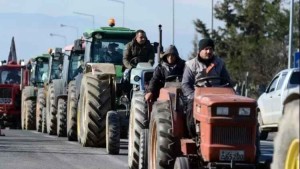 Θεσσαλονίκη: Βούλιαξε ο Λευκός Πύργος από τρακτέρ αγροτών