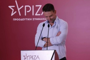 Γιουχαΐσματα, διακοπές και αποχωρήσεις στην ομιλία Κασσελάκη στην Κ.Ε.