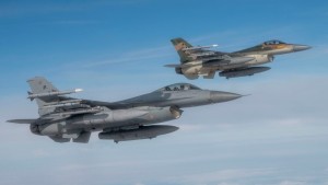 ΝΑΤΟ: «Το drone που κατέρριψε η ρουμανική Αεροπορία δείχνει να ειναι ρωσικό αλλά δεν είμαστε βέβαιοι ακόμη»