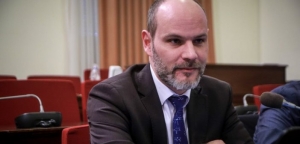 Γραφείο Προϋπολογισμού: Από 4,4% ως 9,4% η ύφεση για την ελληνική οικονομία