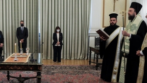 Ορκίστηκε η πρώτη ομάδα νέων μελών της κυβέρνησης με Σπήλιο Λιβανό