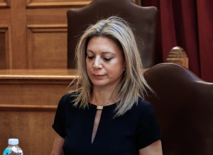 Μ.Καρυστιανού: «Ήρθε η στιγμή όπου όλοι πρέπει να λογοδοτήσουν απέναντι στο λαό και τη δικαιοσύνη» (φώτο)