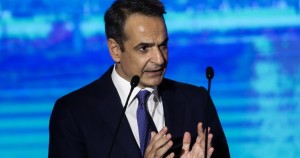 Ο Μητσοτάκης θα εξαγγείλει στη ΔΕΘ 12 μέτρα που θα απλώνονται ως τις εκλογές – Σκέψεις για κάλπες τέλη Μαΐου, αρχές Ιουνίου