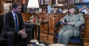 Ν.Ανδρουλάκης: Επέστρεψε την διερευνητική εντολή – «Ο τόπος χρειάζεται μία αξιόπιστη αξιωματική αντιπολίτευση»