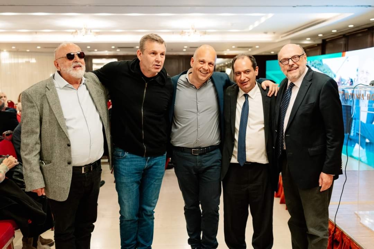 Η προεκλογική συγκέντρωση του Σταύρου Καραγκούνη στην Αθήνα