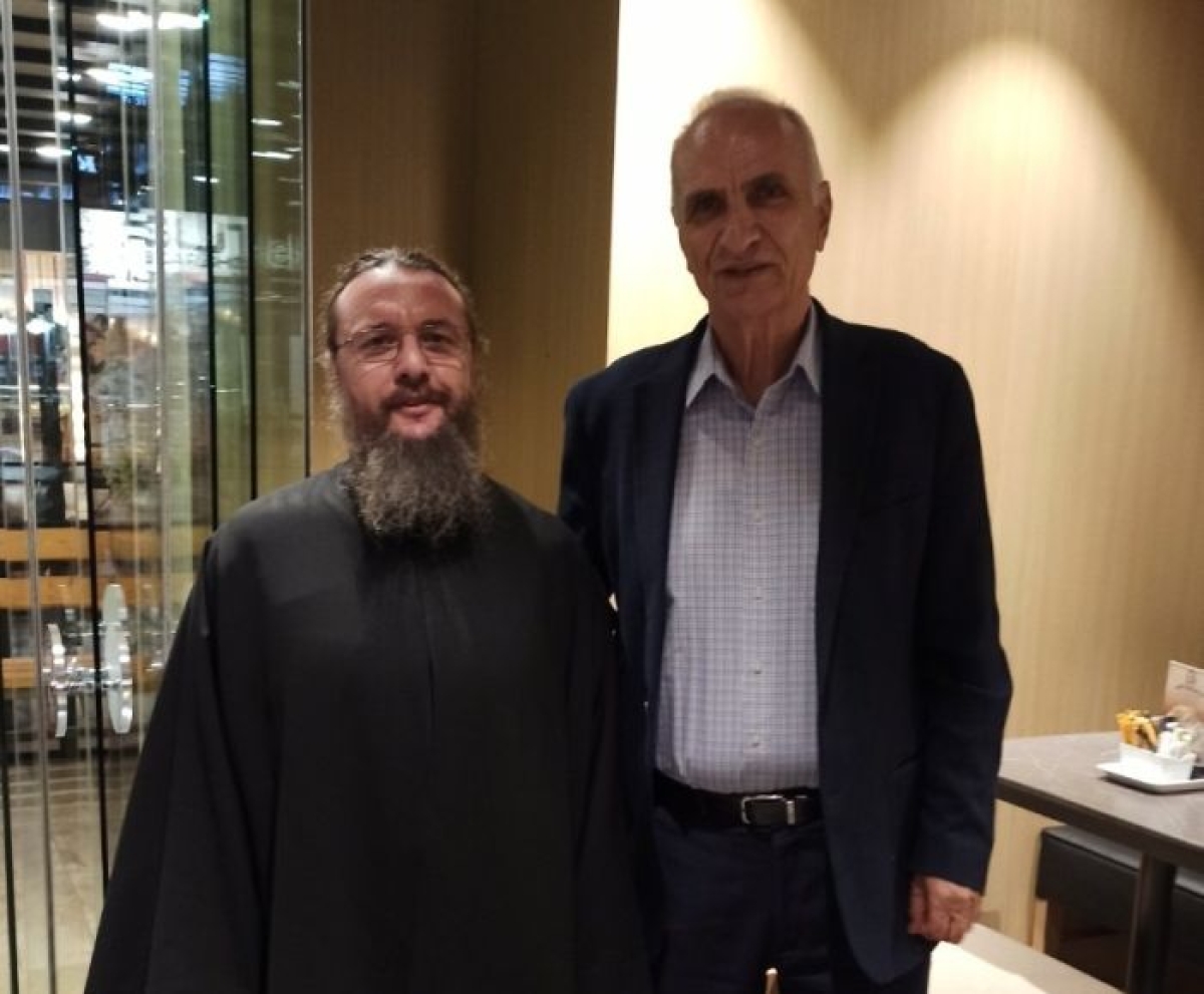 Συνάντηση Βαρεμένου με τον νέο Μητροπολίτη κ. Δαμασκηνό