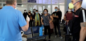 Ποιοι τουρίστες θα μπαίνουν σε καραντίνα και θα κάνουν υποχρεωτικά τεστ