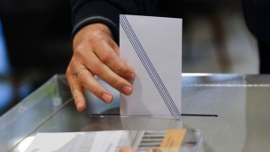 Δημοσκόπηση Interview: Πρόσωπο της χρονιάς η Καρυστιανού – Το 2025 γράφτηκε με ΟΠΕΚΕΠΕ και Τέμπη