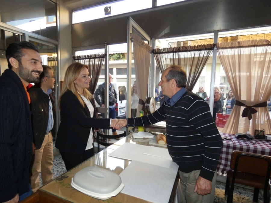 Η Χριστίνα Σταρακά σε Δοκίμι και Καλύβια: «Είμαστε κοντά στους πολίτες, τους ακούμε και μαζί διαμορφώνουμε την επόμενη μέρα για το Αγρίνιο»