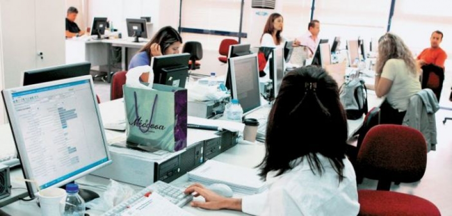 ΥΠΕΣ – κορωνοϊός: Δέκα μέτρα για Δημόσιο - ΟΤΑ (λίστα)