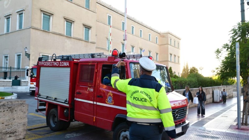 Βουλή: Λήξη συναγερμού μετά το απειλητικό τηλεφώνημα για βόμβα
